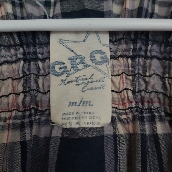 Garage Plaid Sleeveless - Picture 2 of 2